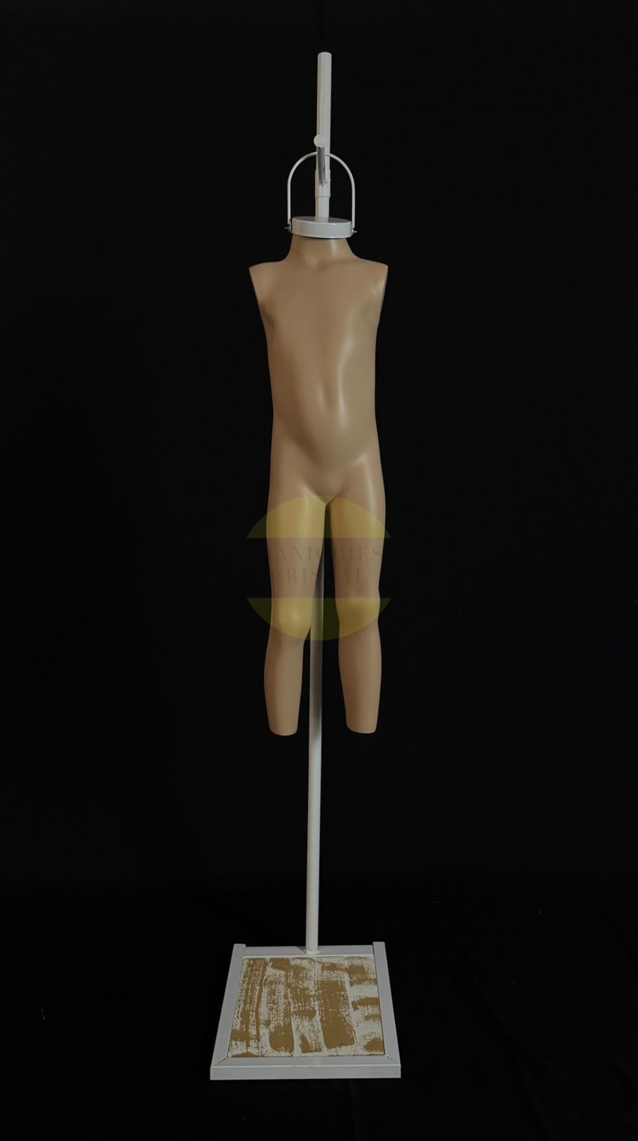 COLGANTE UNISEX DE 6 AÑOS / SIN BRAZOS